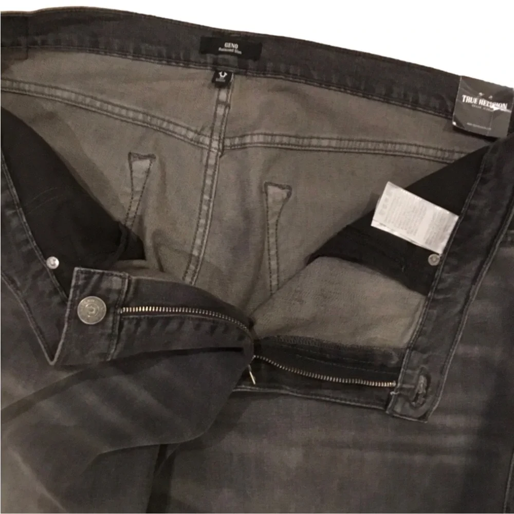 🆕 True Religion GENO Jeans 42 x 34 Big & Tall Relaxed Slim Renegade Asphalt Wash